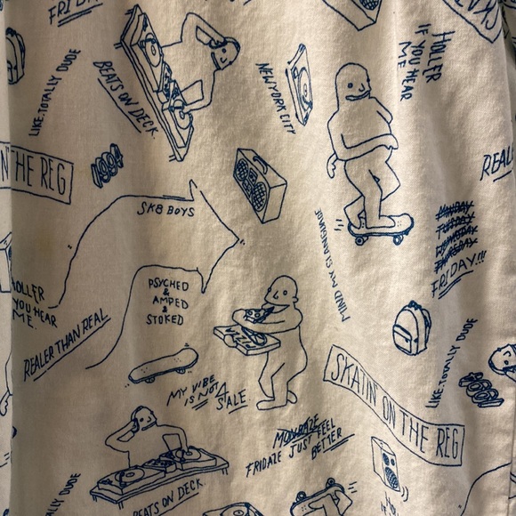 Divided Men’s Short Sleeve Shirt - Picture 3 of 3